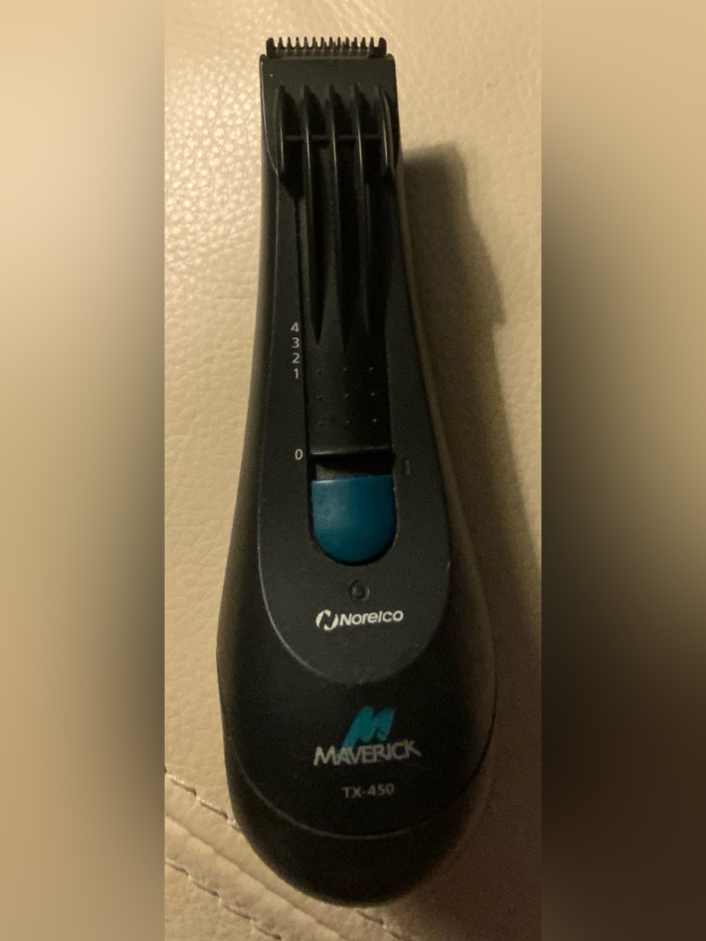 Norelco Maverick TX-450 Men’s Beard Trimmer — Black with Blue Accent